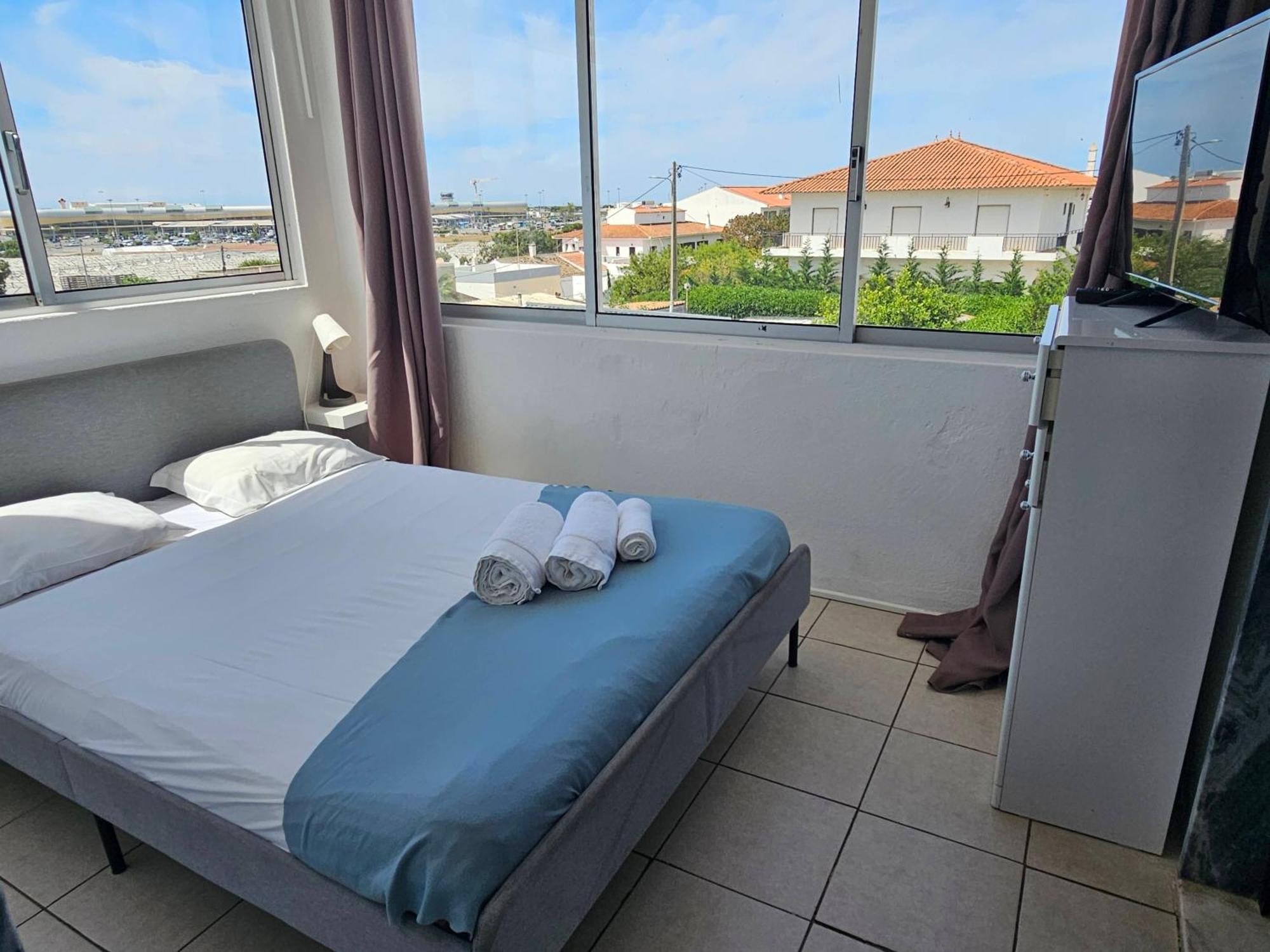 Blife Marya Private Rooms - Airport Stay فارو الغرفة الصورة
